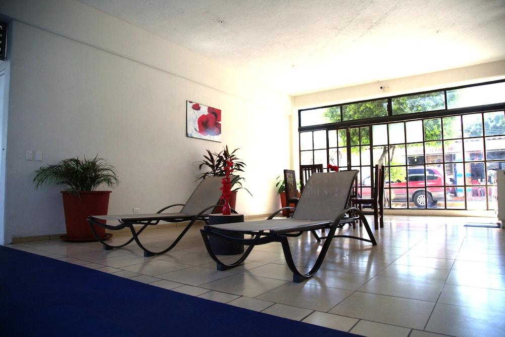Am Amakal Hotel & Park 圣克鲁斯华特库 外观 照片