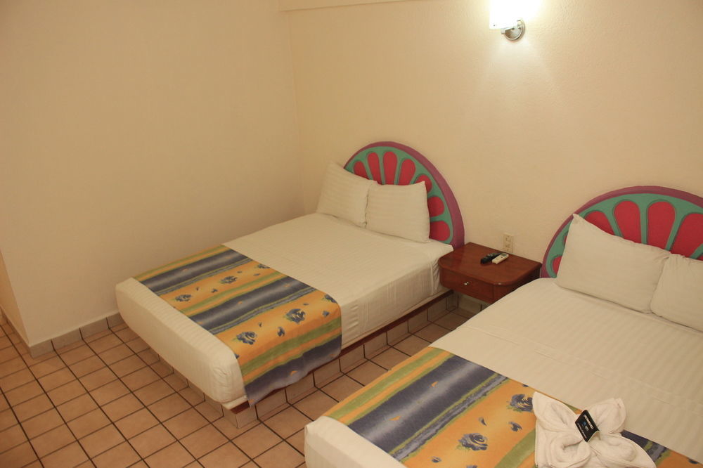Am Amakal Hotel & Park 圣克鲁斯华特库 外观 照片