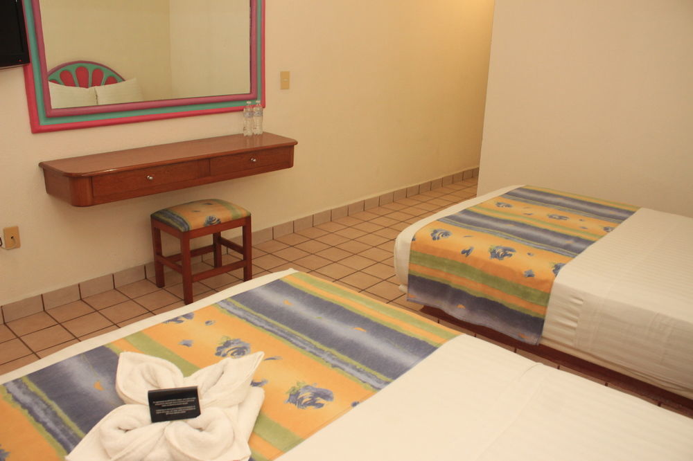 Am Amakal Hotel & Park 圣克鲁斯华特库 外观 照片
