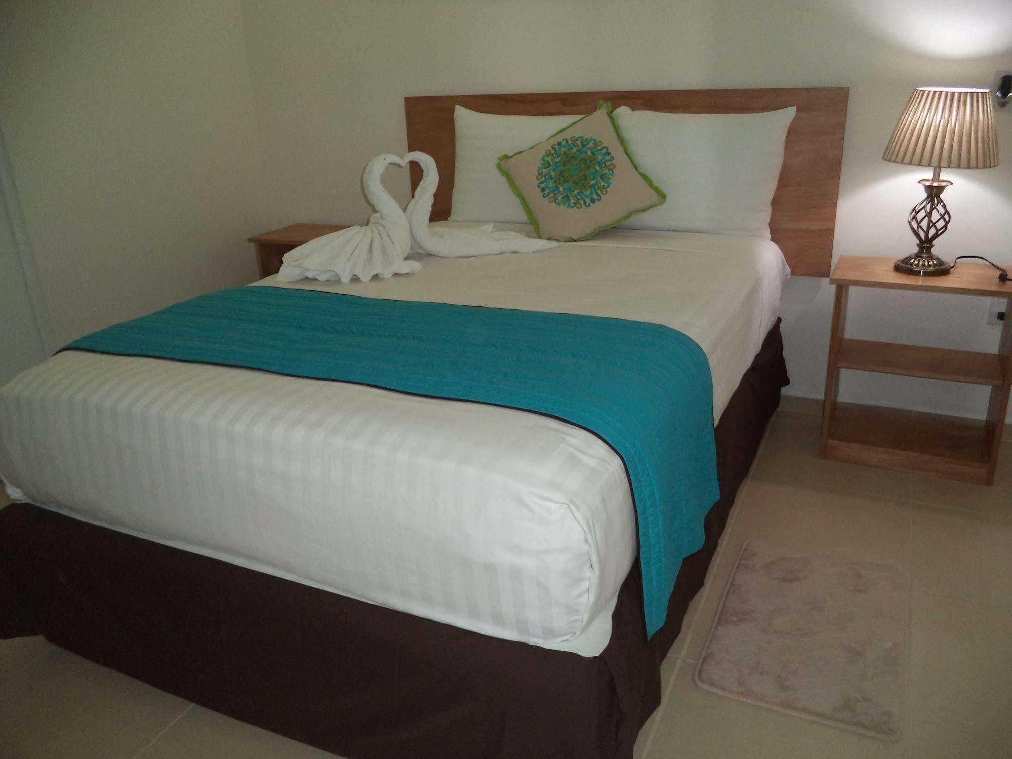 Am Amakal Hotel & Park 圣克鲁斯华特库 外观 照片